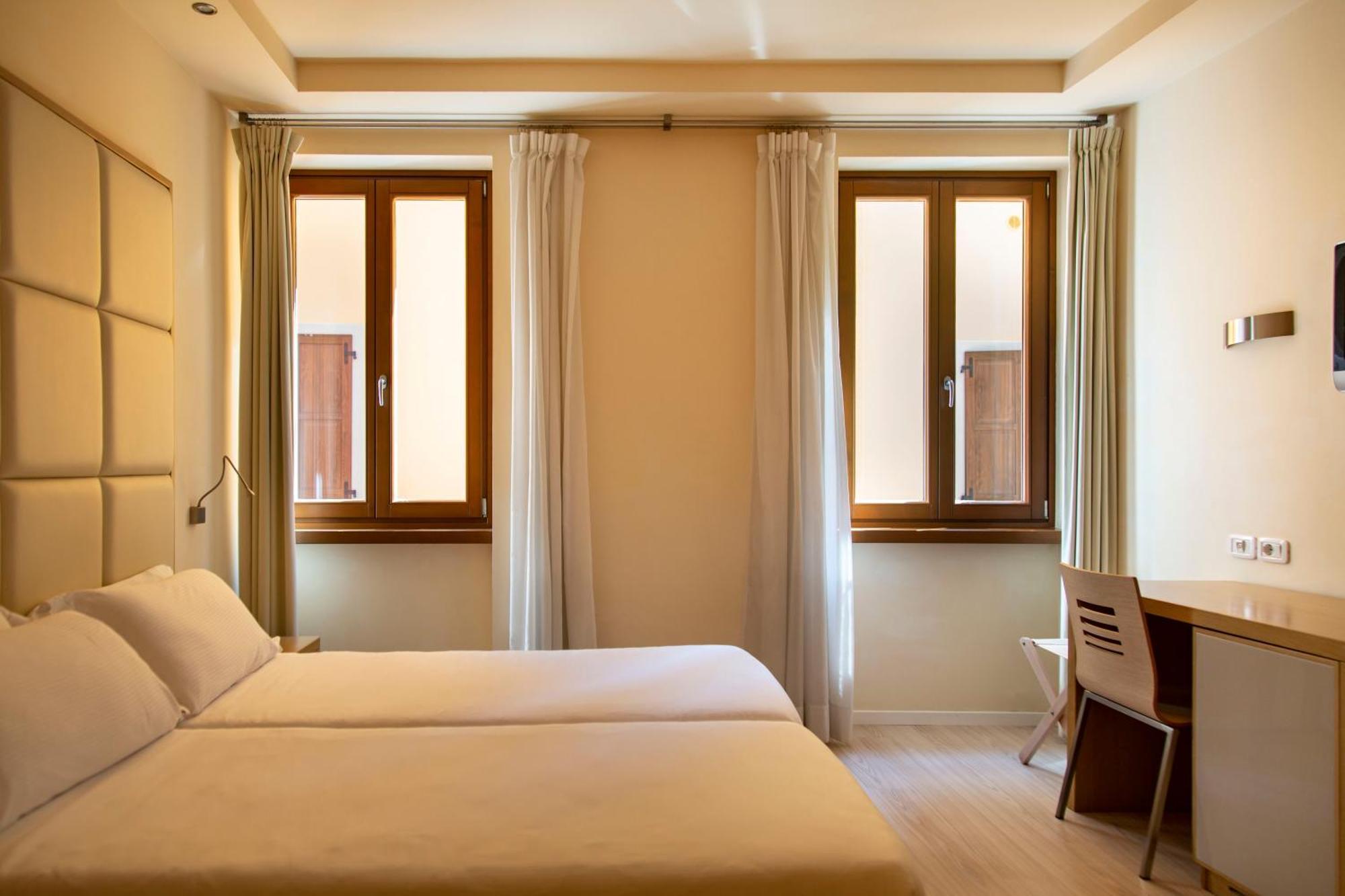 Antico Borgo Hotel 4*