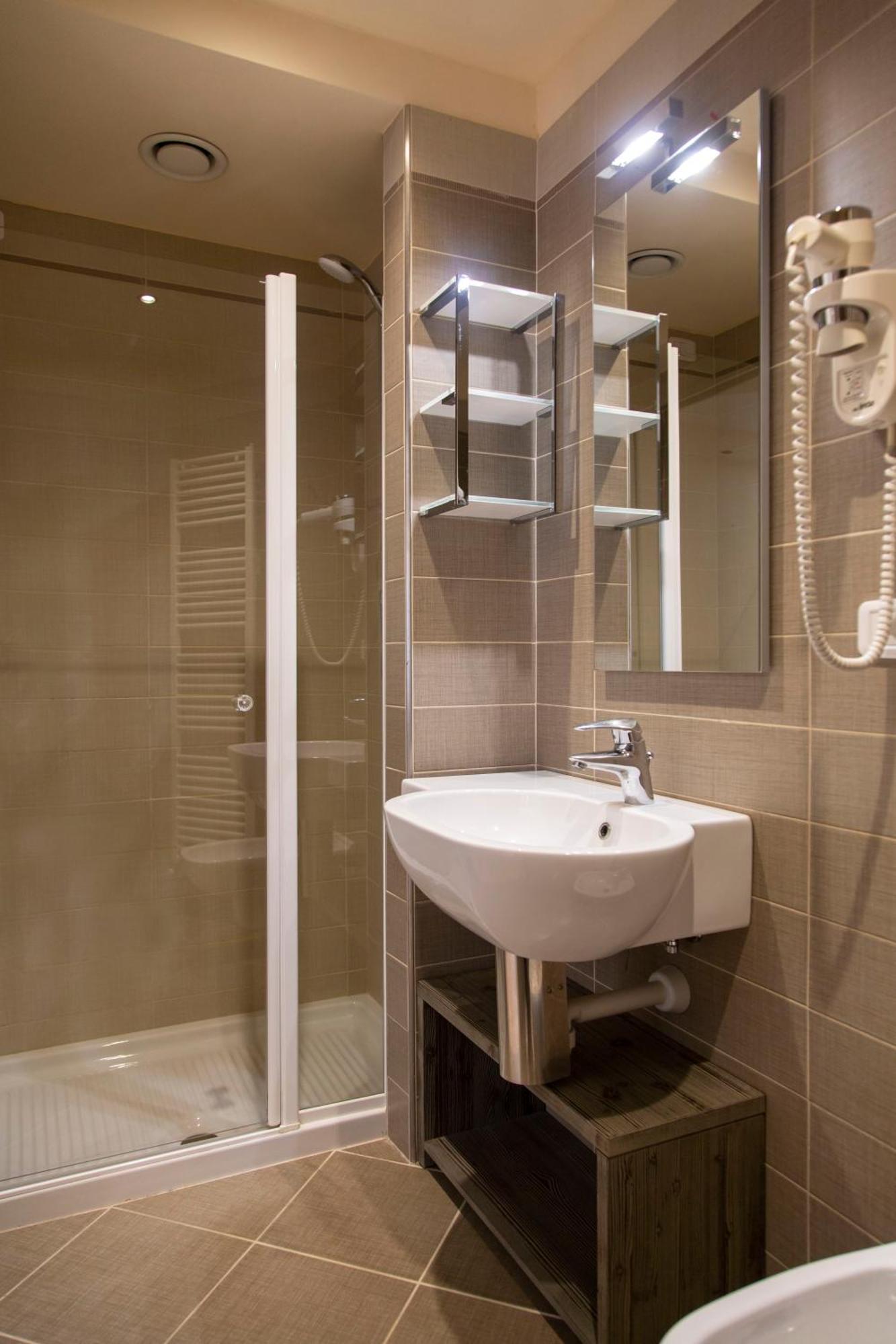Antico Borgo 4*