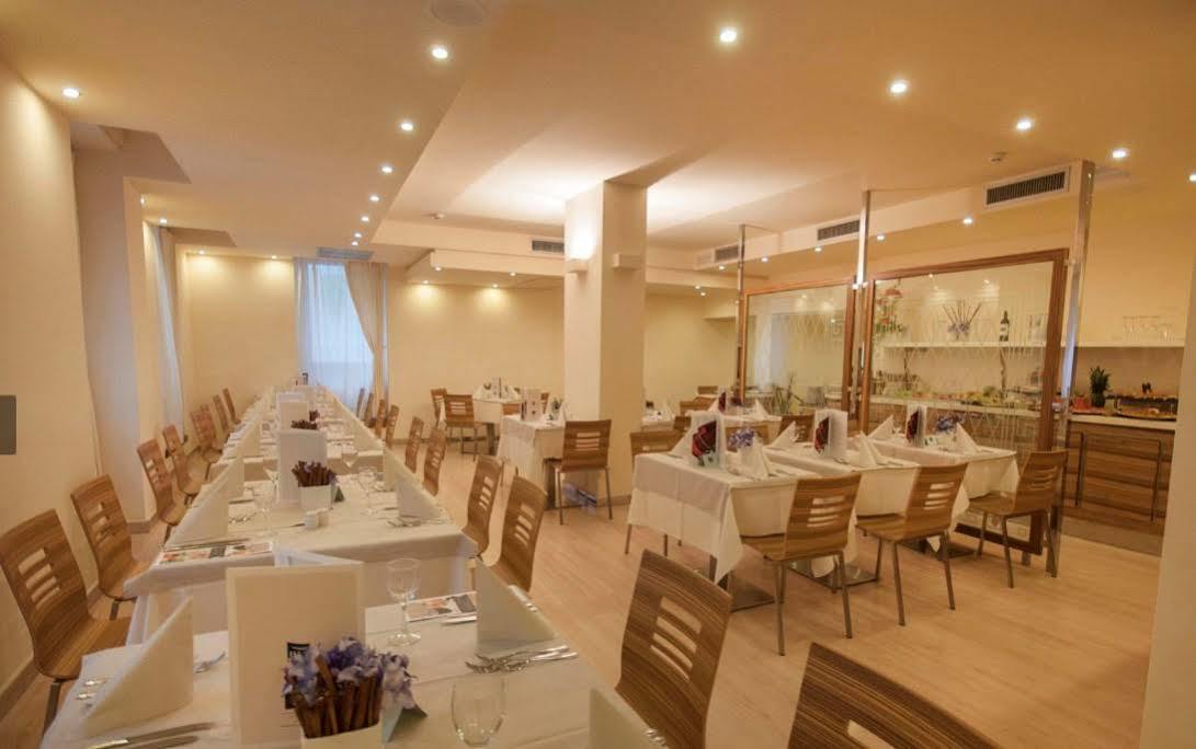 Hotel Antico Borgo Riva del Garda